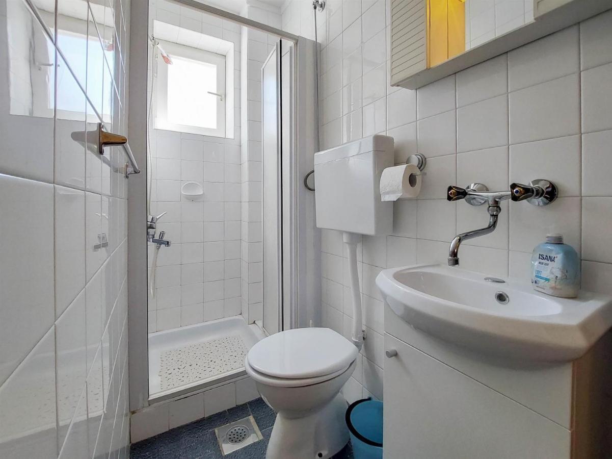 Apartments Nikola Punat Zewnętrze zdjęcie